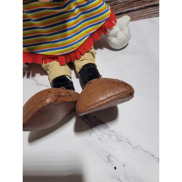 Disney Goofy plush Mexico outfit with flag Epcot around the world showcase - Picture 5 of 5